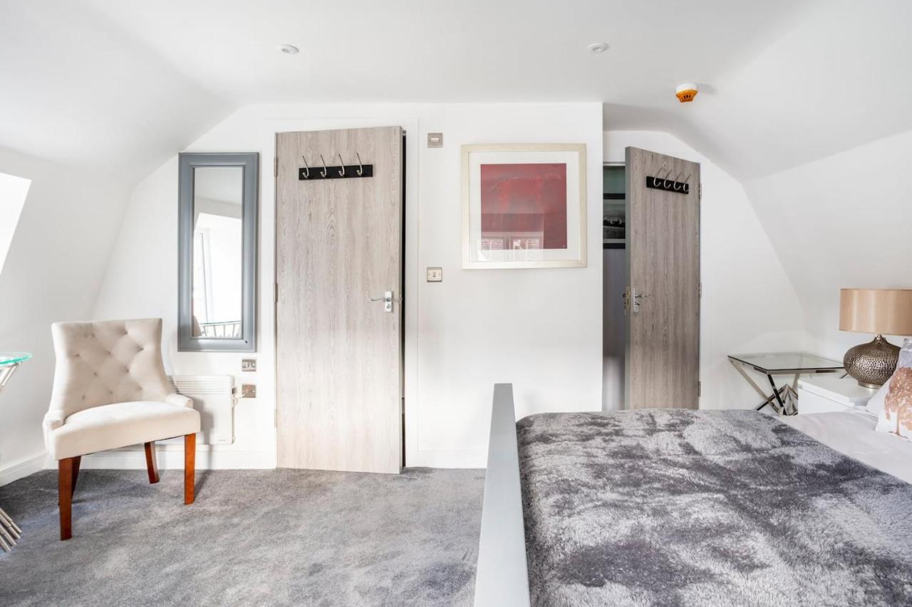 The Secret, Stylish & Spacious En Suite In Blandford Forum, Dorset エクステリア 写真
